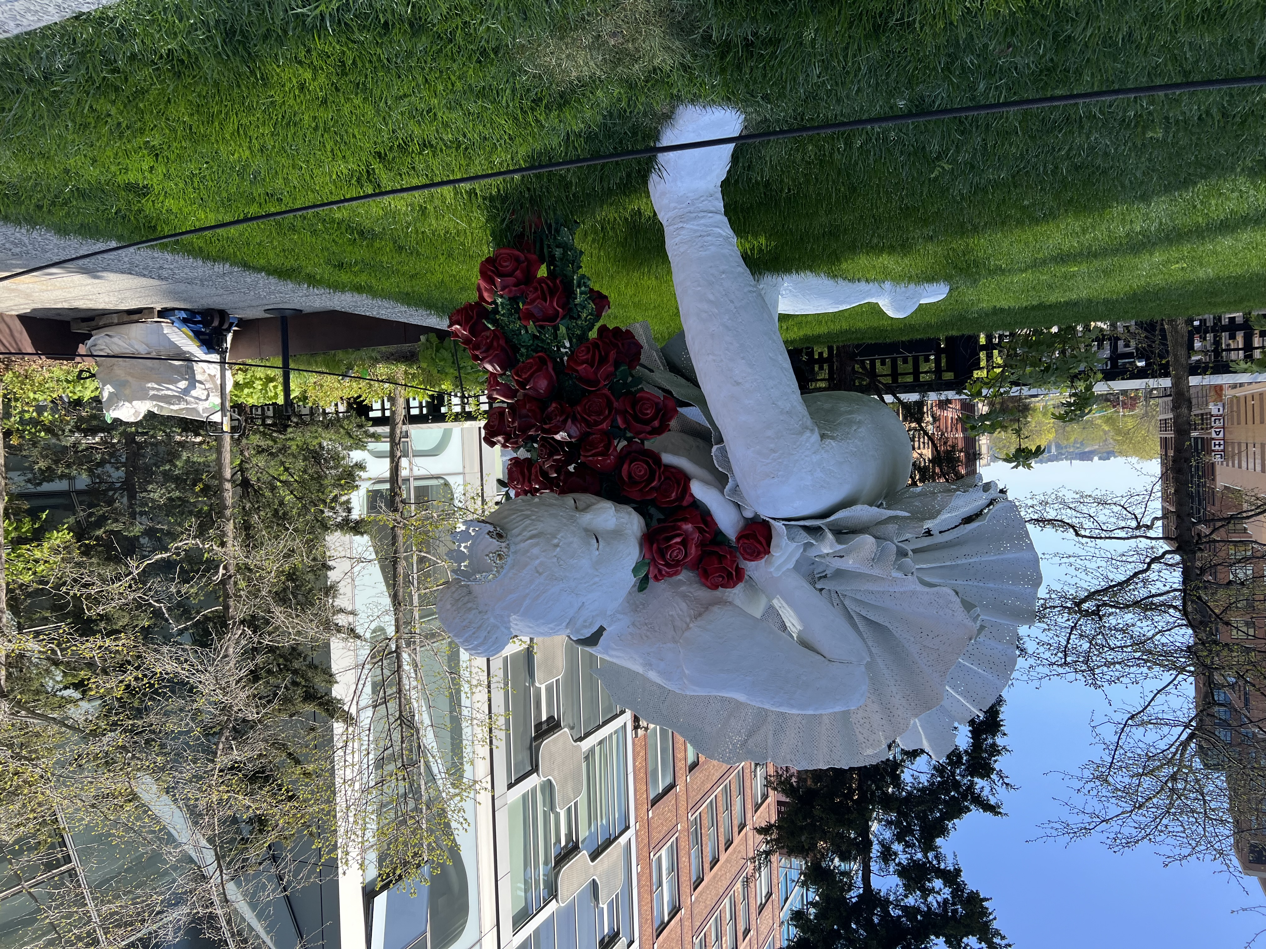 kneeling woman artpiece on high line