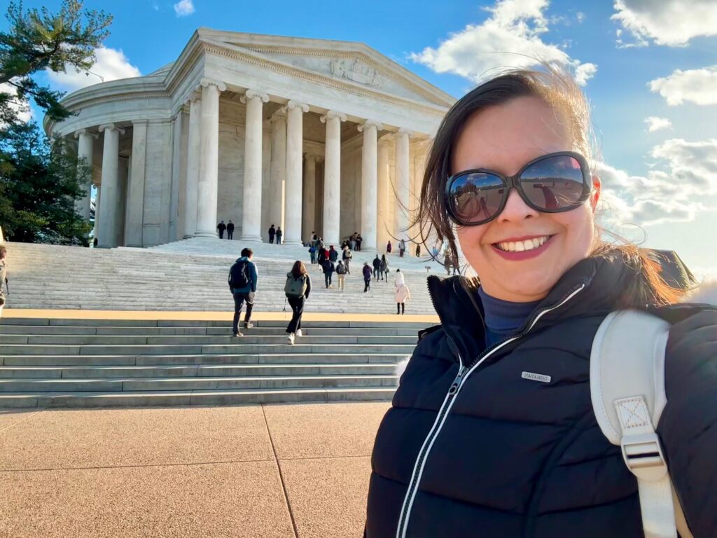 me in front of jefferson memorial