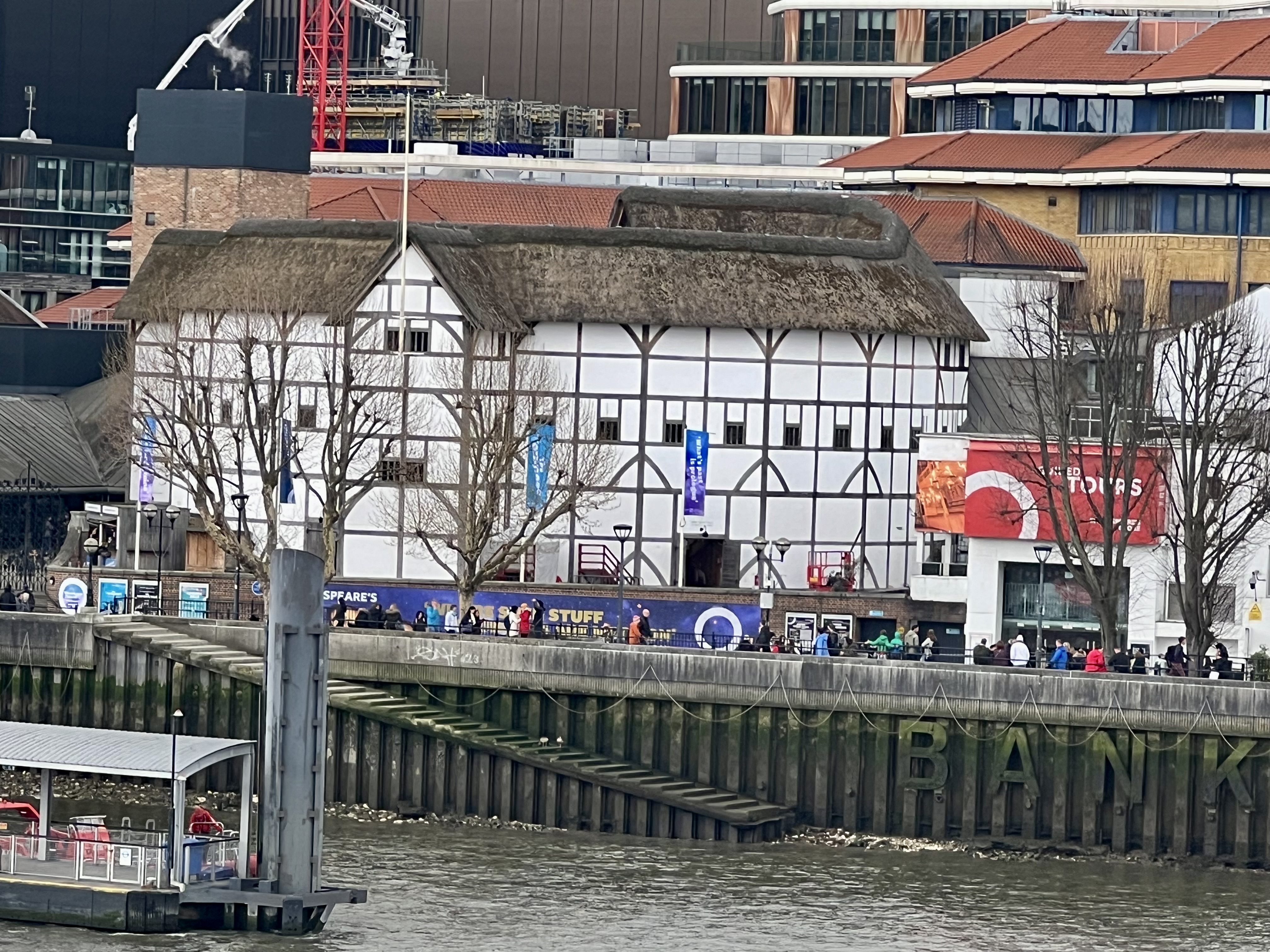 shakespeare's globe as seen from the millennium bridge