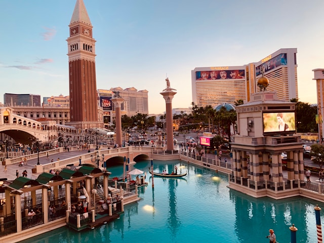 The Venetian. Photo by Tobias Smietana 